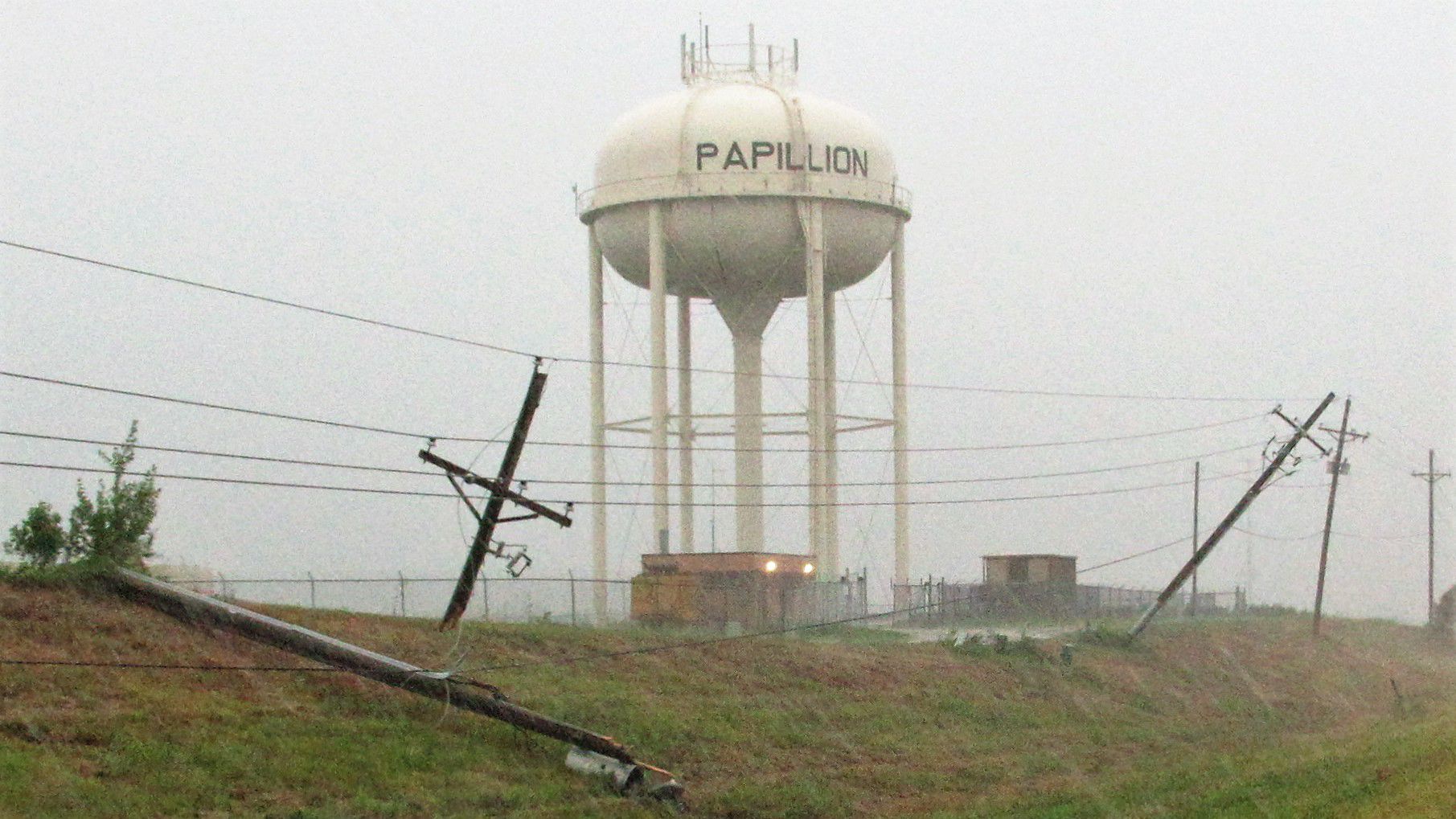 Lines still down during afternoon rainstorm 2